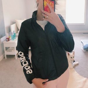 adidas essentials linear windbreaker
